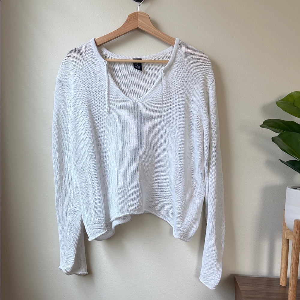 GAP White Open-Knit V-Neck Sweater Top